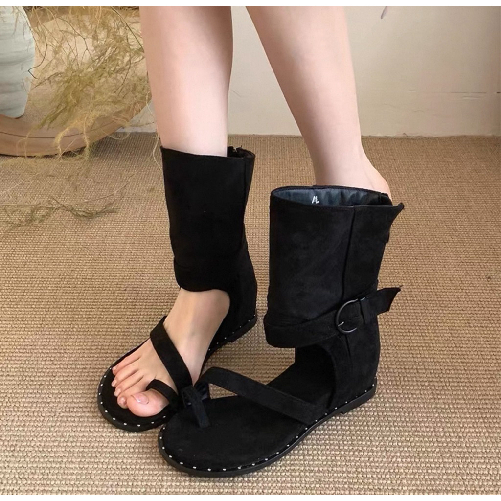Boots xỏ ngón da lộn cá tính