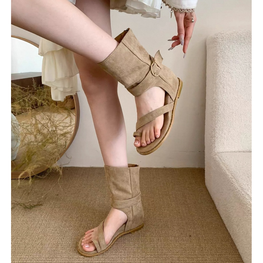 Boots xỏ ngón da lộn cá tính