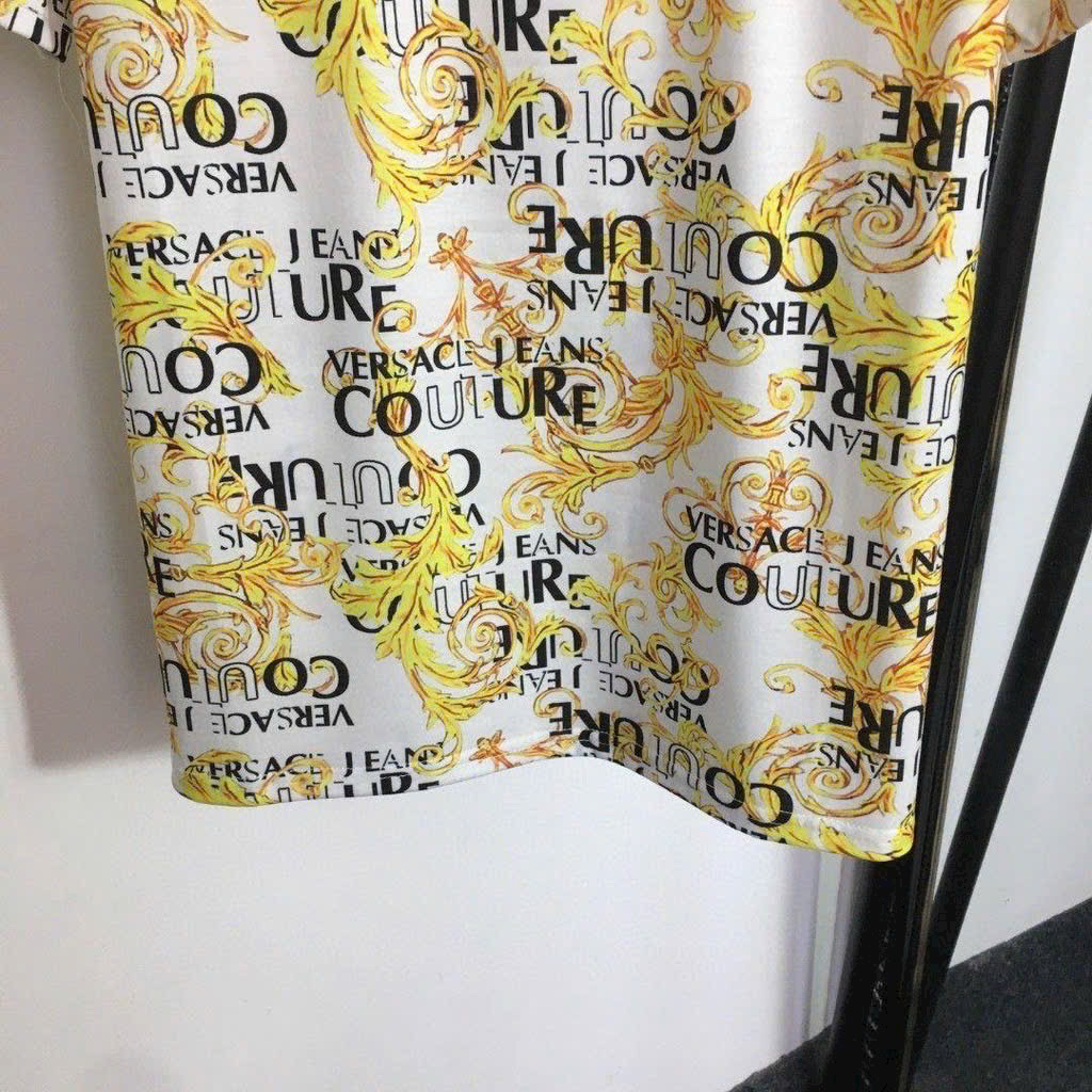 Áo thun nữ chữ Versace