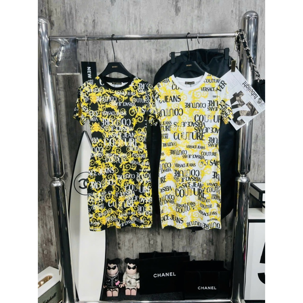 Áo thun nữ chữ Versace