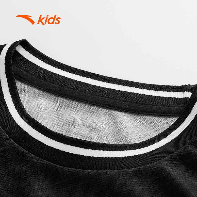 ANTA KIDS Áo Phông Ngắn Tay Bóng Rổ Bé Trai 3525C1101