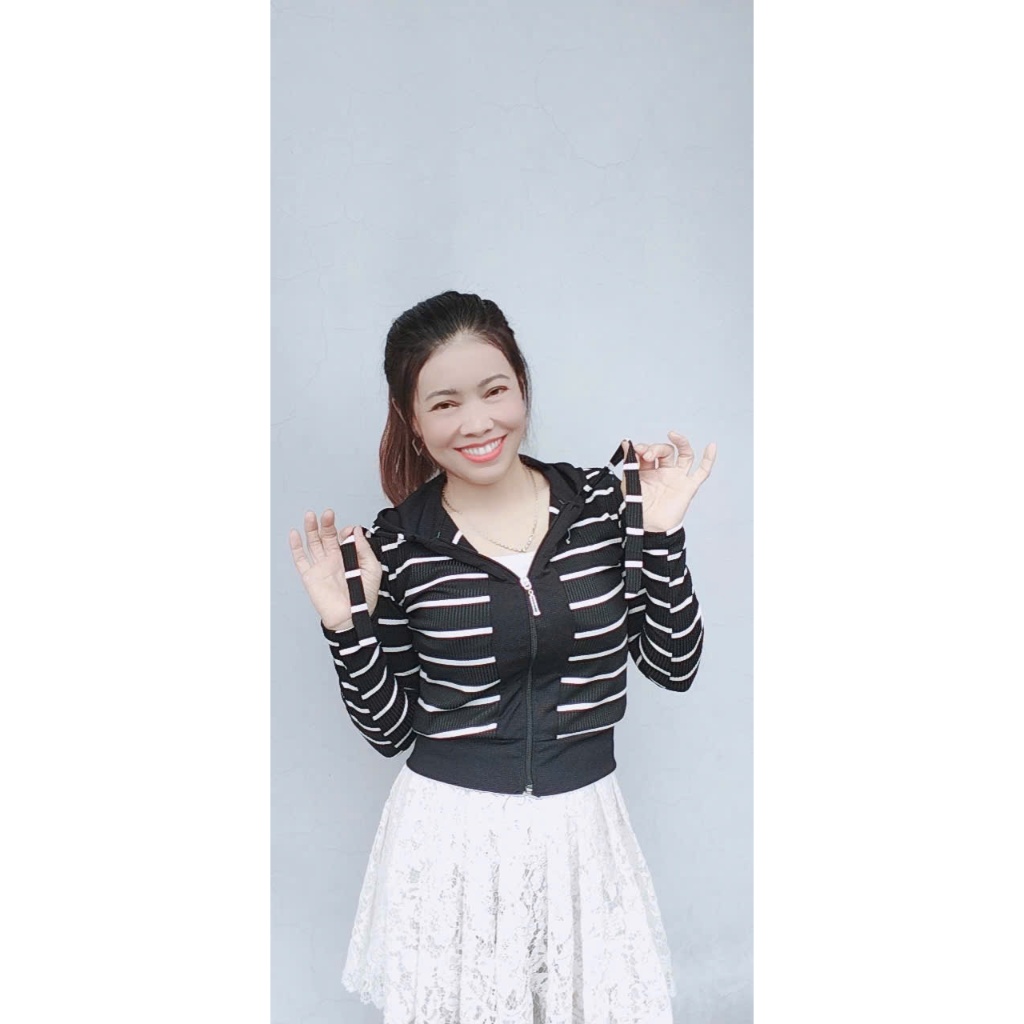 Mẫu Khoác Sọc form Lửng, Chất Gân Tăm Mềm Mịn ,form Dáng Trẻ Trung Xinh Xắn( Có 2 Túi Trong)