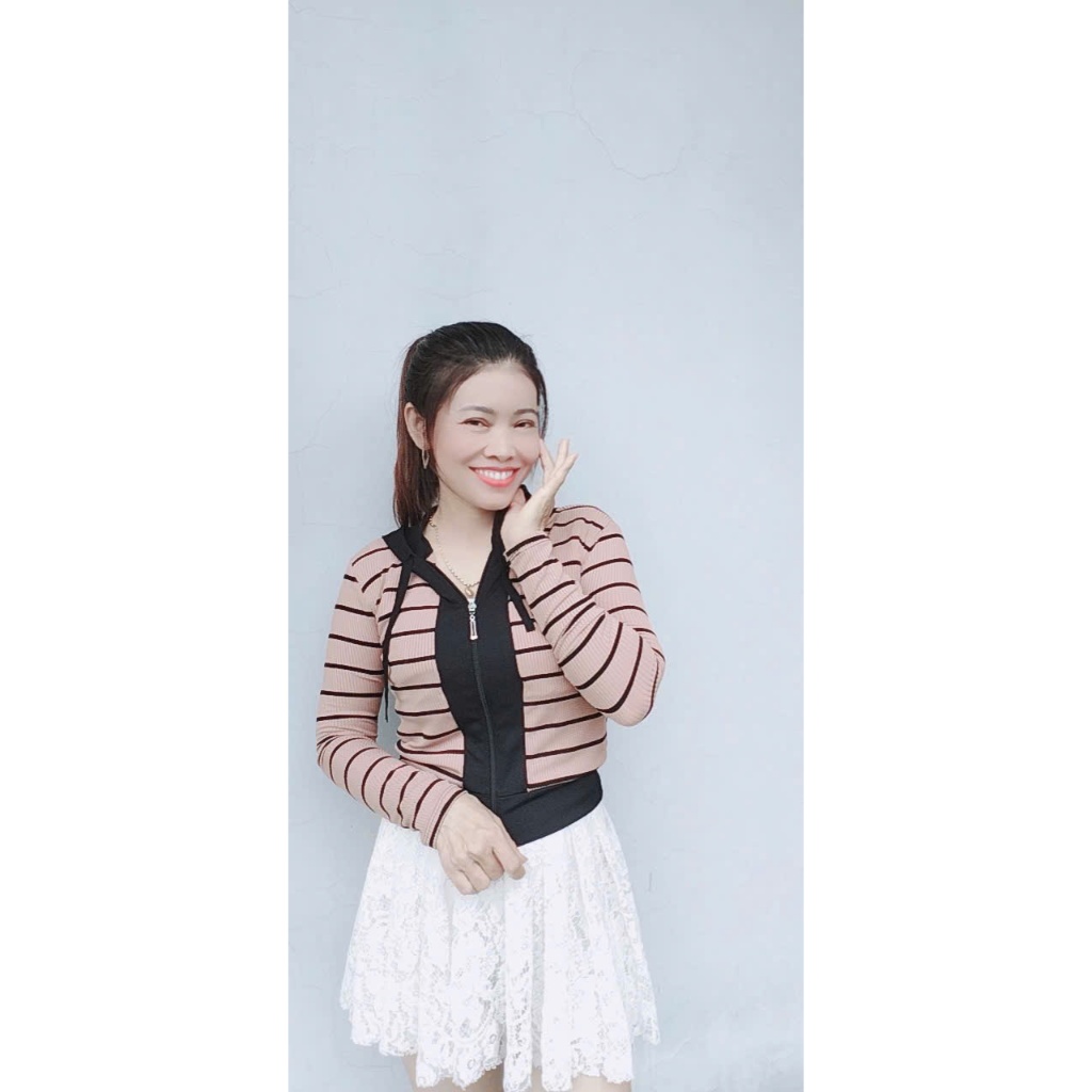 Mẫu Khoác Sọc form Lửng, Chất Gân Tăm Mềm Mịn ,form Dáng Trẻ Trung Xinh Xắn( Có 2 Túi Trong)