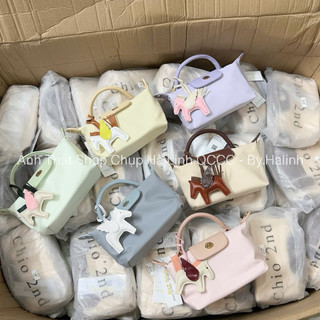 Túi Quai Xách Dù Chio Kèm Charm Ngựa Đủ màu Túi Đeo Chéo Chio2nd