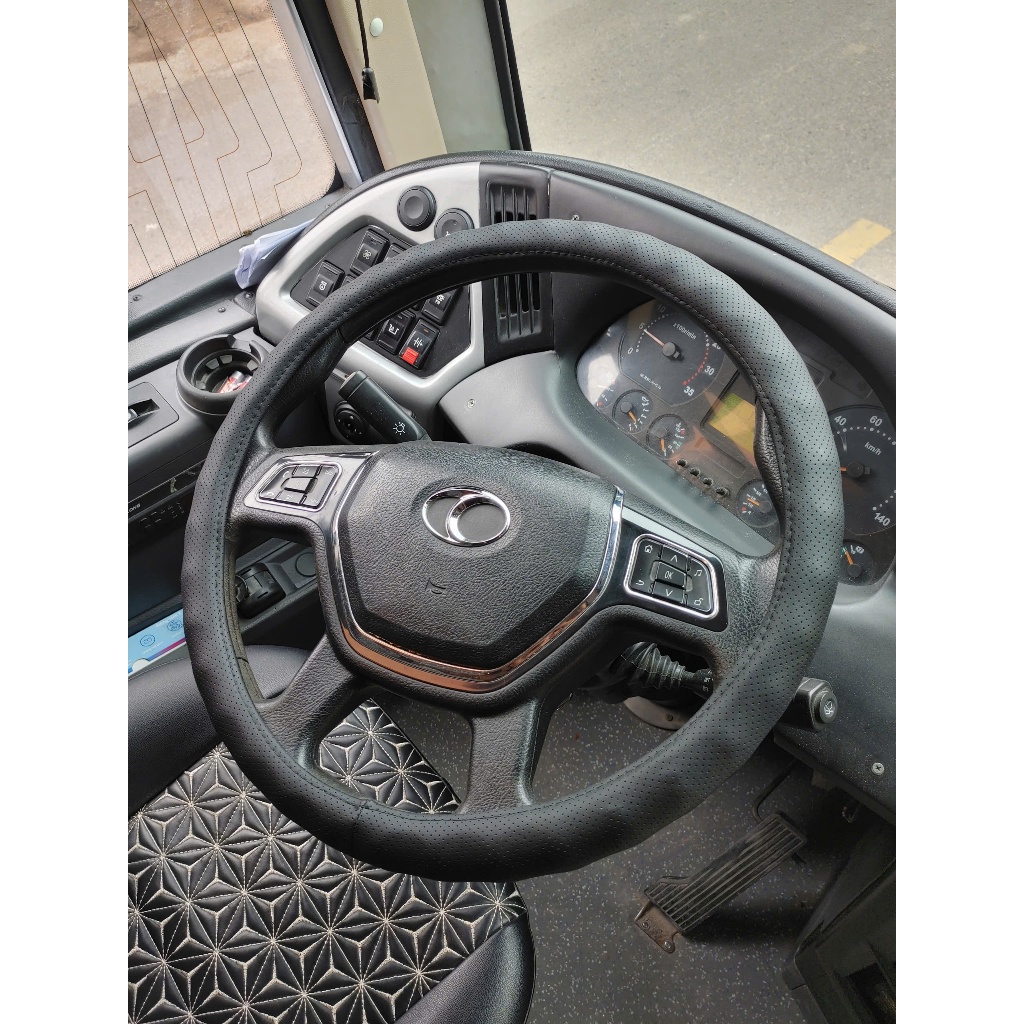 Bọc Vô Lăng Da Thật Dành Cho Honda Civic, Brio,Toyota Wigo,Suzuki Swift, Van, Xe Điện Du Lịch, Máy Xúc, Máy Cày size S