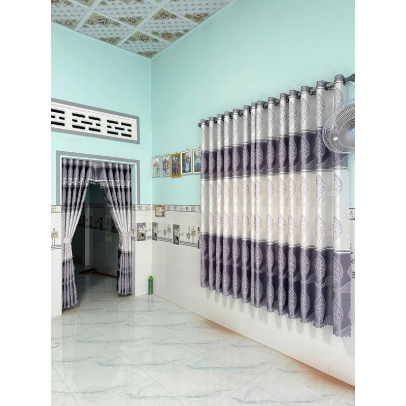 Gấm hoa văn màu tím phôi trắng , giá của 1 tấm rèm căng thẳng ( chua bao gồm thanh treo) vải polyster 2 lớp cản nắng 70%