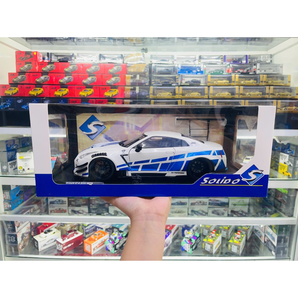 Mô hình xe ô tô Nissan GT-R (R35) LBWK Liberty Walk Body Kit 2.0 White ...