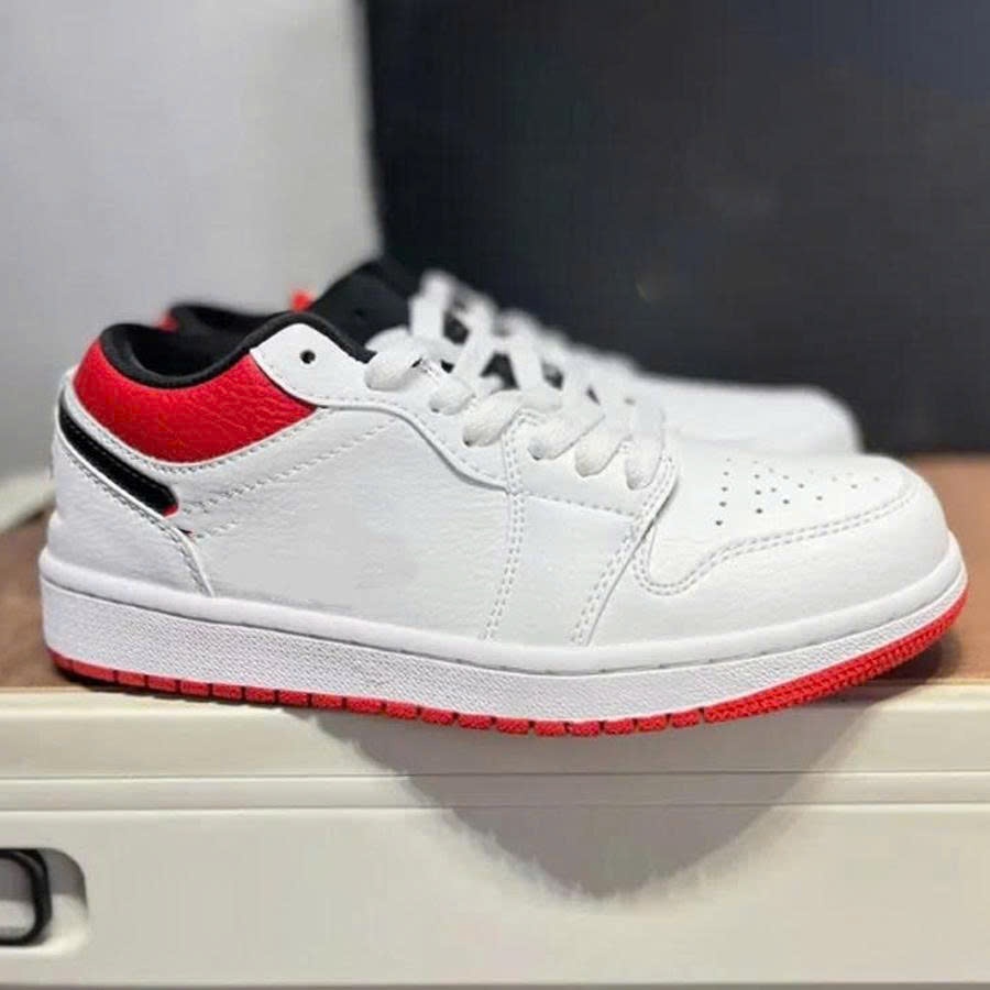 Giày Sneaker Nam Nữ, Giày Thể Thao Trắng Gót Đỏ Thời Trang Phong Cách JA12