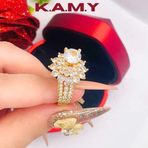 Nhẫn Nữ Hoa Cúc Đính Đá CZ Cao Cấp Mạ Vàng 18K – Trang Sức Sang Trọng, Quà Tặng Ý Nghĩa