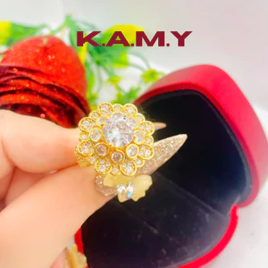 Nhẫn Nữ Hoa Cúc Đính Đá CZ Mạ Vàng 18K – Trang Sức Thời Trang Cao Cấp, Quà Tặng Ý Nghĩa