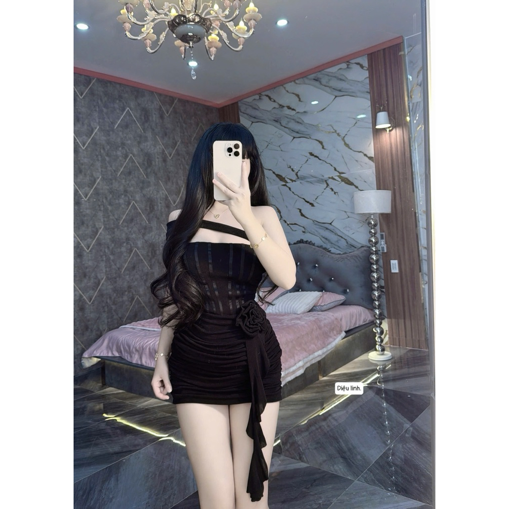 Đầm quây nhúng đính hoa tà eo ôm body