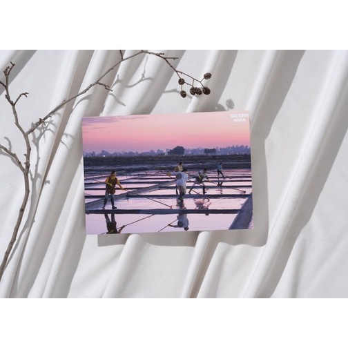 Thiệp postcard bưu thiếp A6 chương trình Gia đình haha Jun Phạm, Ngọc Thanh Tâm, Bùi Công Nam, Rhymastic, Duy Khánh