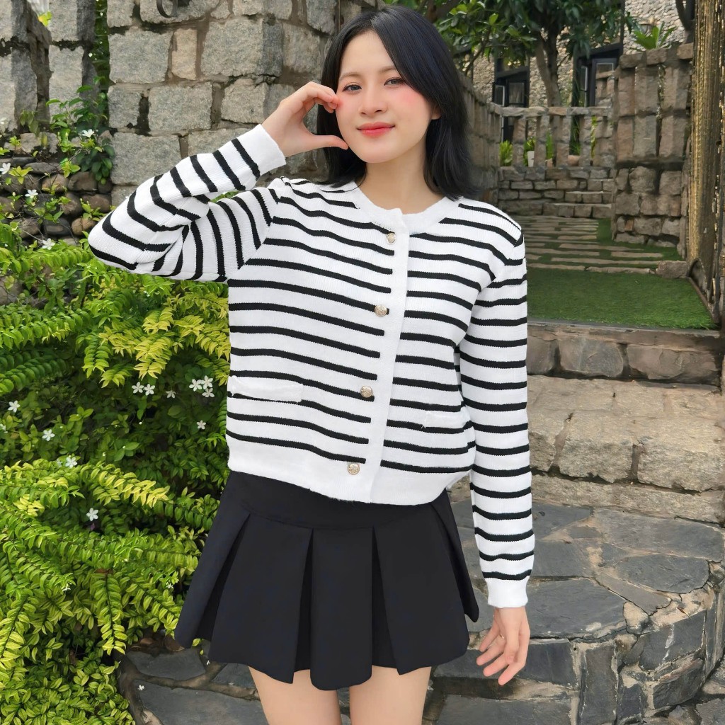 Áo Khoác Cardigan Sọc Trắng Local Brand Chất Len Mongtoghi Mềm Mịn.