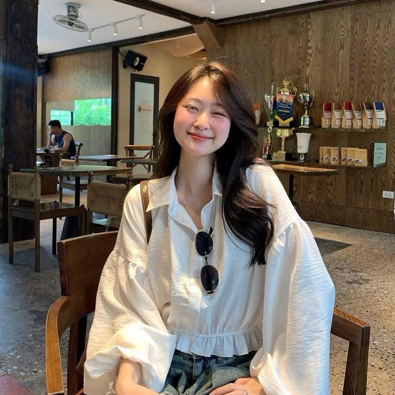 Áo Sơ Mi Nữ Croptop Tay Bồng Dáng Ngắn Ôm Eo, Áo Kiểu Nữ Tiểu Thư Phong Cách Hàn Quốc Màu Đen Trắng CHEZI HOUSE #1378