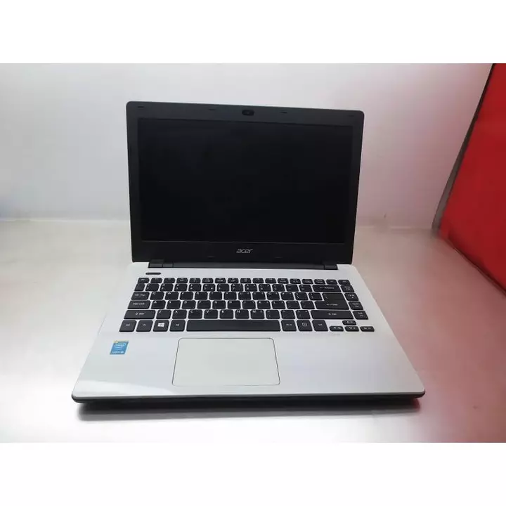 [HCM]Laptop Cũ Acer Aspire V5-471 Core I3-4005U/ Ram 6GB/ SSD 128GB + HDD 500GB/ VGA Intel HD Graphics/ LCD 14.0'' inch.