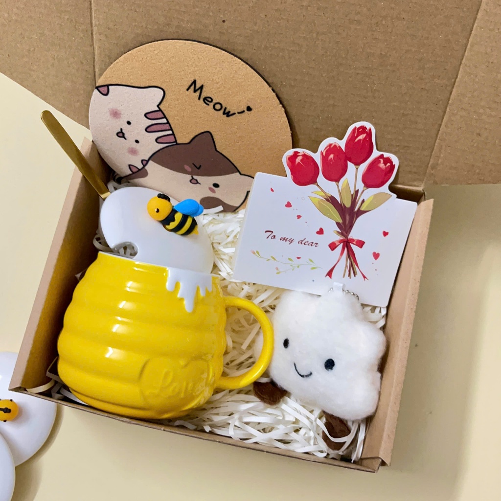 [Hỏa Tốc] Set Quà Cốc Ly Sứ Chú Ong Chăm Chỉ Dễ Thương Kèm Gấu, Thiệp, Lót Ly Quà Tặng Tốt Nghiệp, Sinh nhật