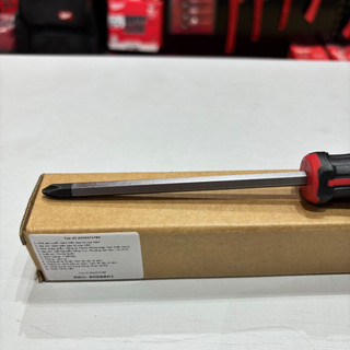Tua vít 3 ke đầu từ tính Milwaukee PH2 x 125 4932471788 chính hãng, tay cầm thoải mái, chống trượt
