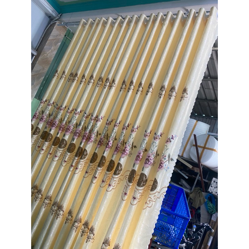 1 TẤM GẤM THÊU MÀU  VÀNG PHỐI CHÂN REN  CHƯA CÓ CÂY TREO - TREO 1 TẤM MUA 1 TẤM _TREO 2 TẤM MUA 2 TẤM RÈM CỬA VIỆT HÀN