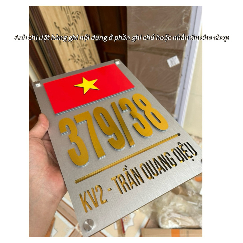 BIỂN SỐ NHÀ CỜ ĐỎ SAO VÀNG,Màu xước bạc + Alu vàng gương