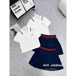 Sét thể thao cổ bẻ cài khuy cộc tay kèm chân váy than viền đỏ
