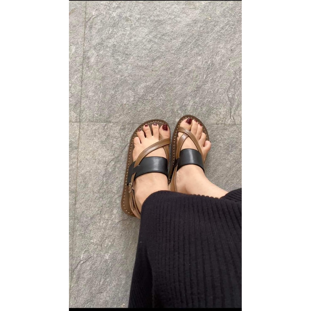 Giày Sandal Nữ Dây Mảnh Chéo Xỏ Ngón Cực Xinh Trẻ Trung Năng Động