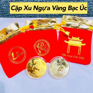 Quà tặng Tết sang chảnh : Combo 2 đồng xu hình Ngựa từ Úc vàng bạc - đi cùng túi gấm đỏ - Quà Tết 2026