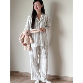 MB-SET-012 Maybee.Homedress Bộ Ngủ Dài Tay Kẻ Sọc Lớn – Chất Đũi Mềm Mịn, Thanh Lịch, Thoải Mái