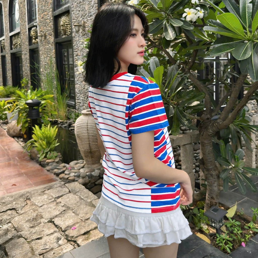 Áo Thun Mirage Họa Tiết Sọc Màu Xanh Đỏ Local Brand Chất 100% Cotton Mềm Mịn Thoáng Mát.