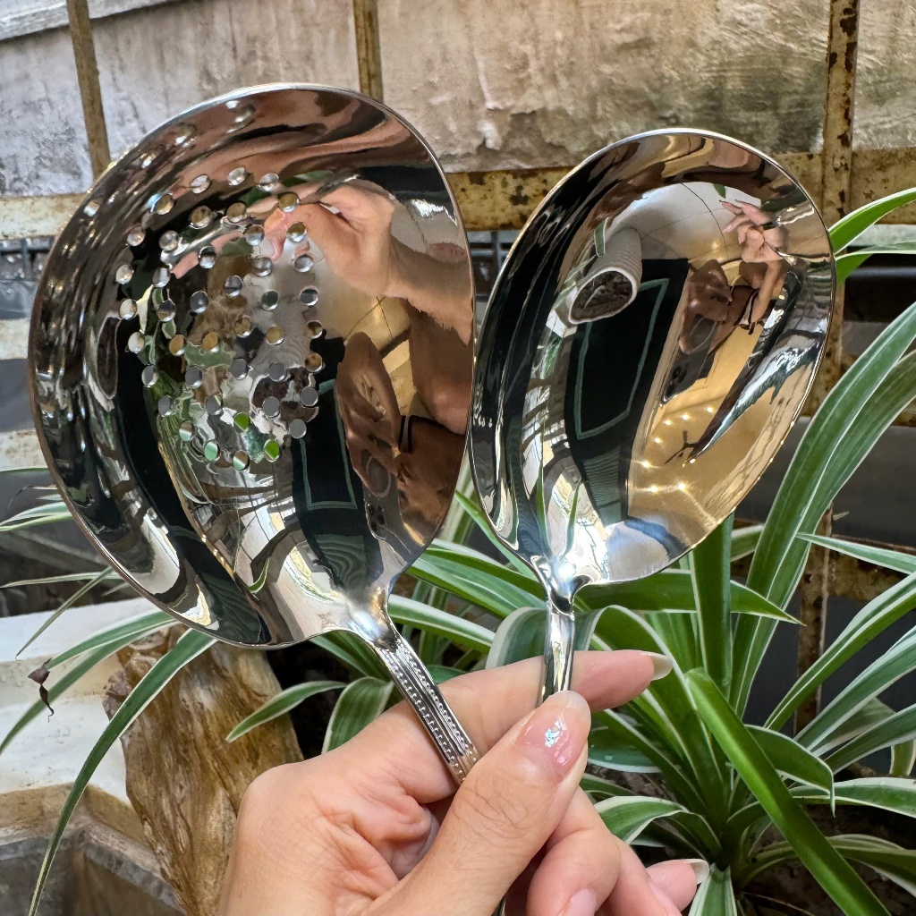Muôi múc Canh - Muôi Thủng KINSGEM by Chockmen Inox 18/10 Muôi Canh Thìa Canh To Muôi Thủng Ăn Lẩu 2026 Tiện Lợi
