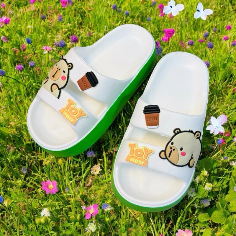Dép bánh mì cho bé gái 2 quai hình gấu nâu cho bé gái, nhúng mờ siêu nhẹ đế cao