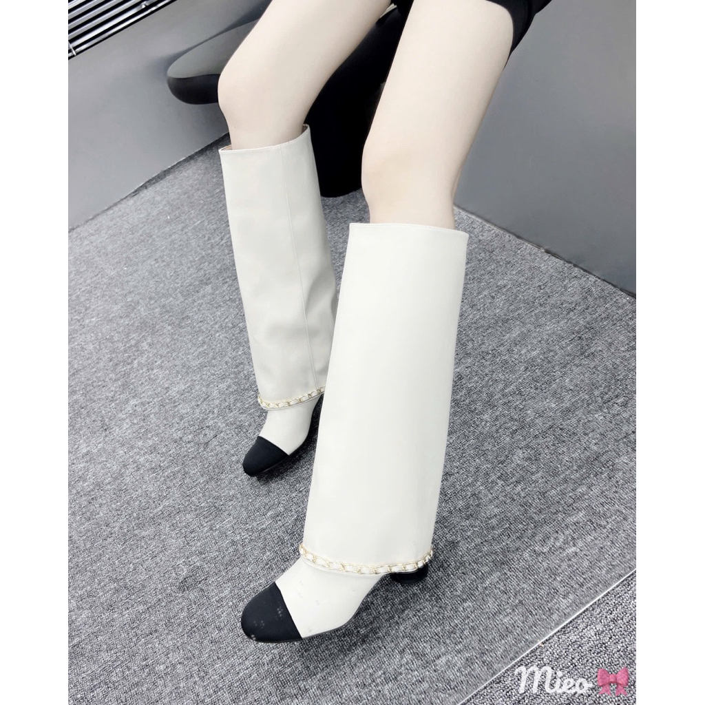 Bốt ống rộng cổ gập mũi tròn
