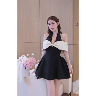 Haly Lady Dress Váy tweed dáng xoè chiết eo Thiết kế cổ yếm nơ ngang vai siêu xinh