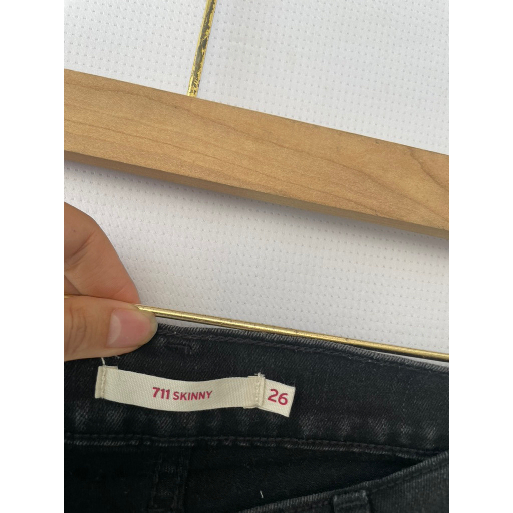 Siêu phẩm quần hiệu Lai Auth Nữ mới toanh 2 size 25,26