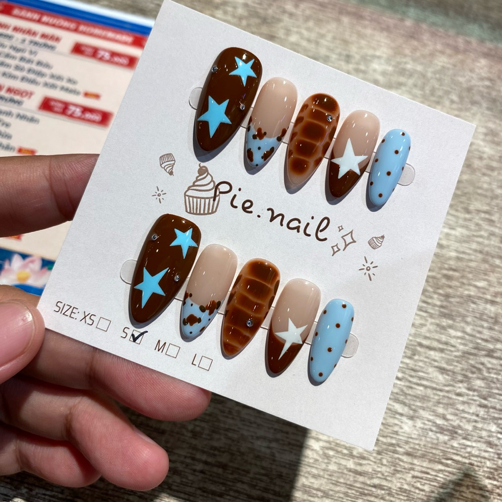 417. nailbox nâu, xanh da trời, hình sao