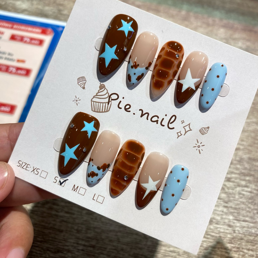 417. nailbox nâu, xanh da trời, hình sao