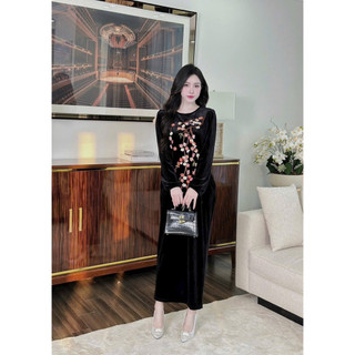 Váy nhung dài tay cổ tròn thêu hoa đào dây dáng xuông