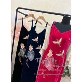 Váy nhung the hai dây thêu quạt + chim hạc dáng dài