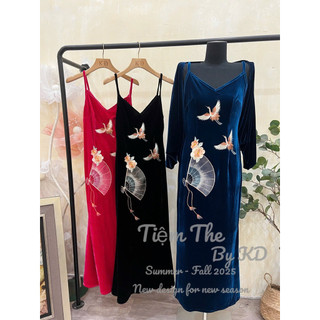 Váy nhung the hai dây thêu quạt + chim hạc dáng dài