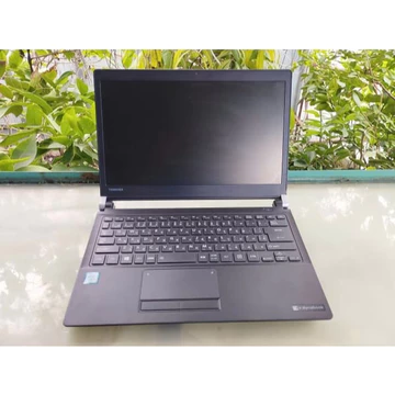 Toshiba Laptop – Core i5-6300U, 8GB RAM, 120GB SSD, 13.3", Like-New