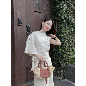 𝗟𝗼𝗻𝗮 𝗟𝗶𝗻𝗲𝗻- | BEELY| Áo Linen lệch vai tà gài nút