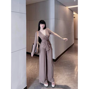SÉT THUN TAY DÀI CỔ V XOẮN EO MIX QUẦN XUÔNG THỤNG 2 MÀU SÉT ĐI CHƠI ĐI DẠO SANG CHẢNH S200(KÈM ẢNH SÀN)