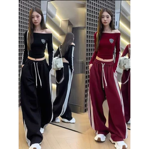 Set bộ áo lệch vai quần ống rộng