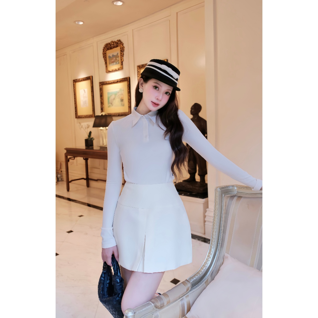 Áo Dáng Ôm Cổ Đức Vải Phối 2T40.2508W. Áo Polo Dáng Ôm Nữ Preppy, Áo Sơ Mi Polo Công Sở Nữ Form Slim-Fit Thiết Kế Bởi JM