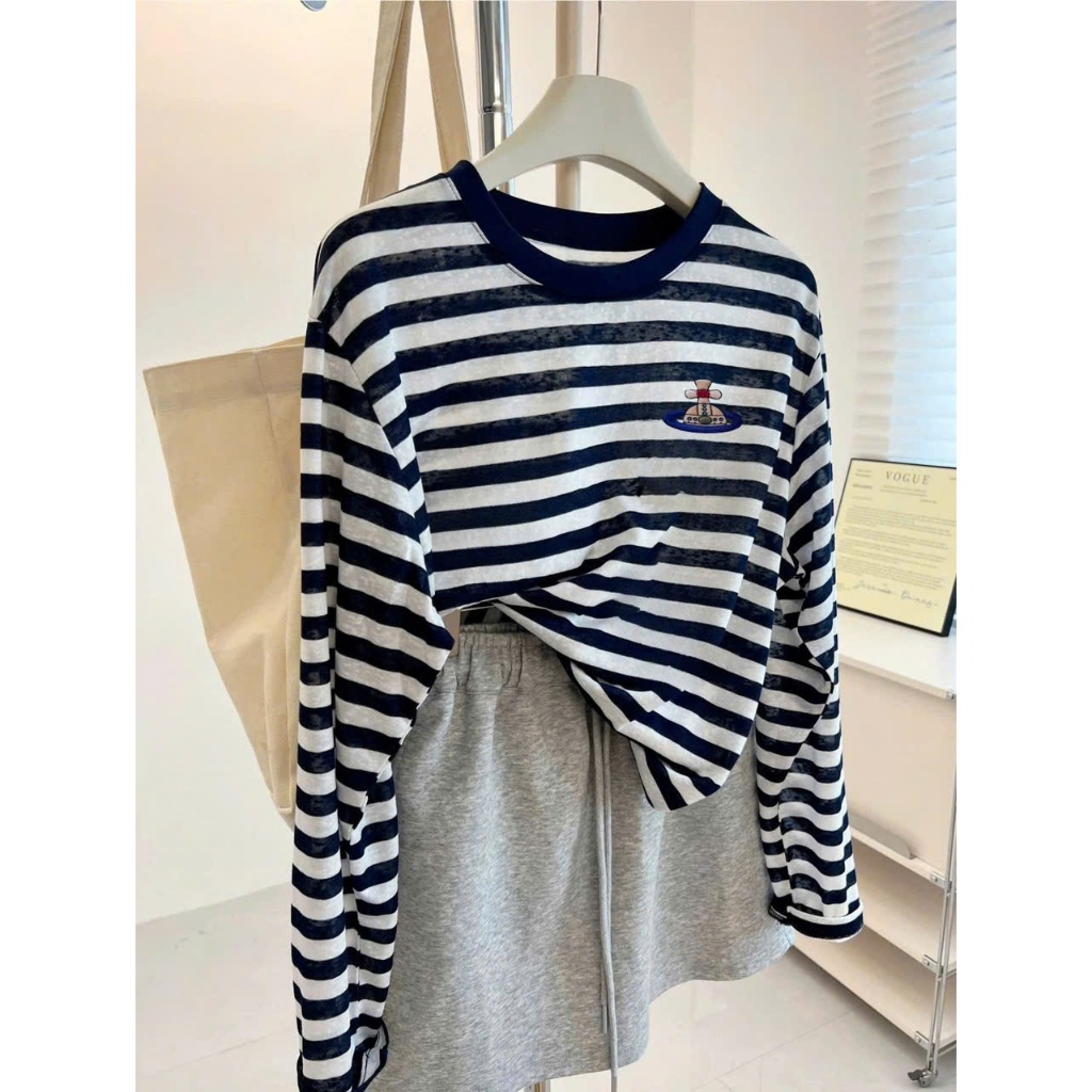 Áo thun tay dài nữ kẻ sọc ngang xanh đậm in hình trẻ trung JULY FASHION, Áo dài tay dáng rộng, mẫu mới mùa Thu Đông 2025