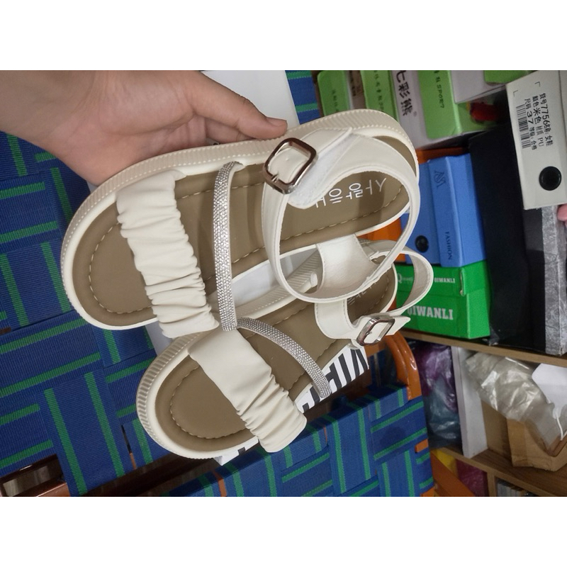 Dép Sandal Nữ Quai Ngang Nhún Phối Dây Kim Tuyến Lấp Lánh, Đế Bằng Êm Chân
