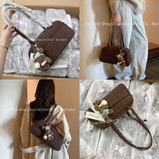 Chio2nd - Túi Kẹp Nách Chio Trống Ngang Da Lộn Kèm Charm Cún Bóng Chày