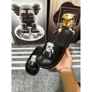 Dép Nam quai ngang Thêu Hình Hoạt Hoạ Siêu Chất - Dép Nam Nữ Thêu Hình Siêu Nét, dép boy phố