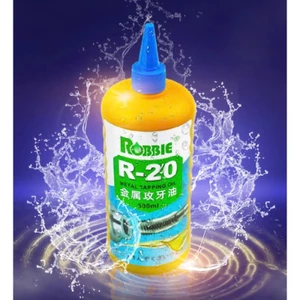Dầu Taro R-20 – Dầu bôi trơn kim loại, chống gỉ sét, bảo vệ máy móc, dùng cho cơ khí & sửa xe
