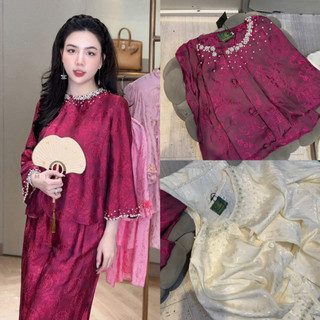 Sét áo lụa gấm cổ tròn đính ngọc xung quanh cổ + quần xuông