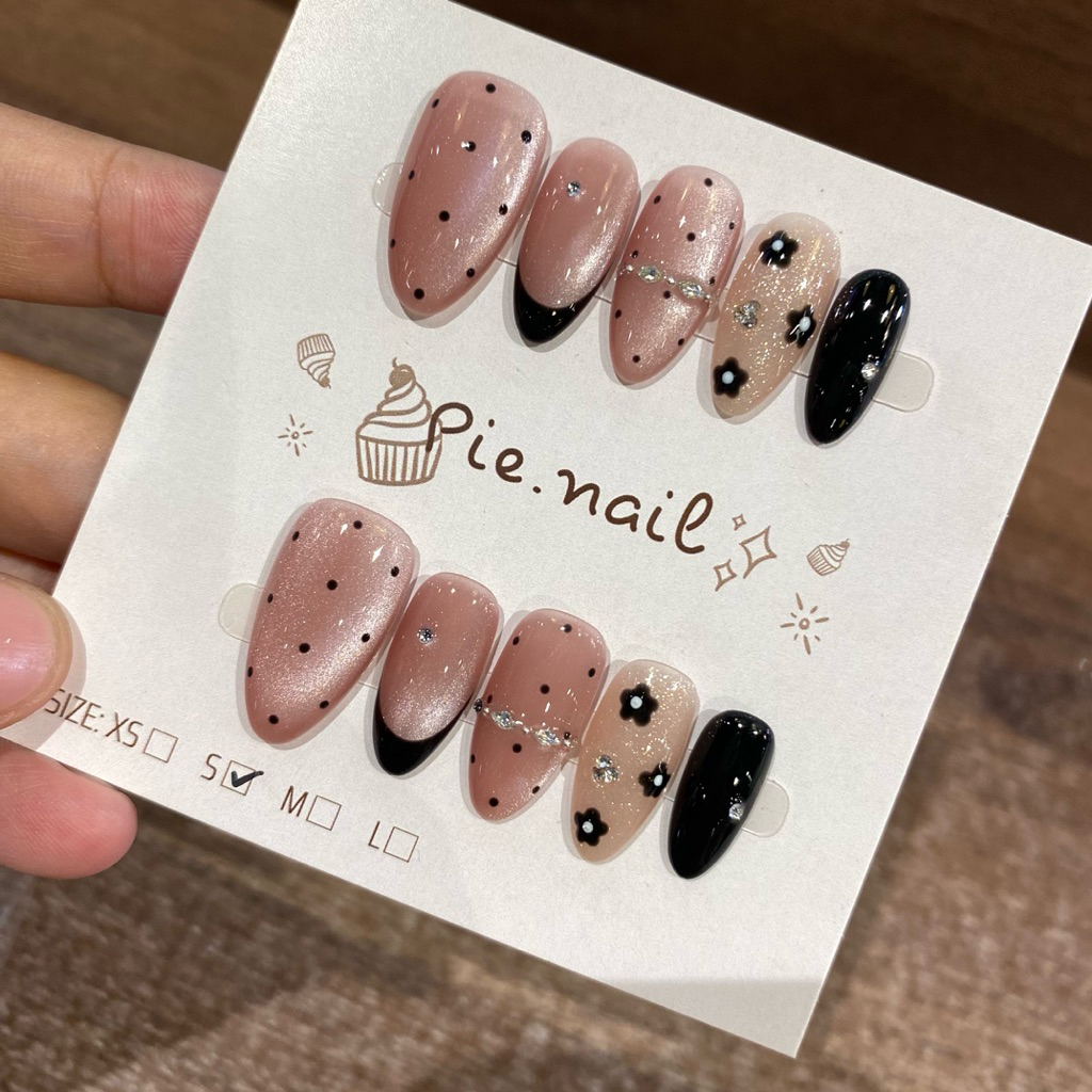 421. nailbox mắt mèo ánh trăng hồng đậm. mix đen